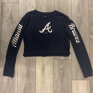 Atlanta Braves women’s crop long sleeve shirt